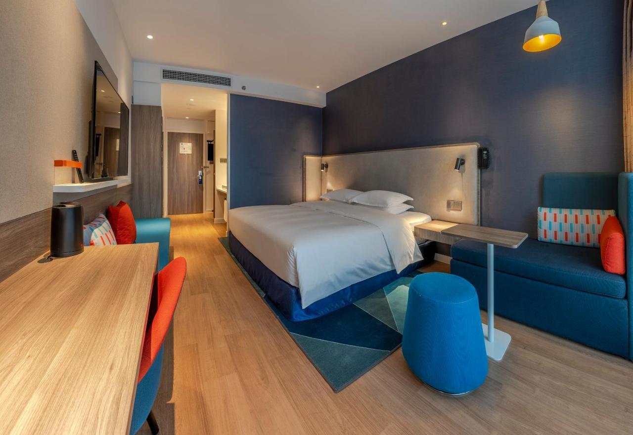 Holiday Inn Express Kunming West By Ihg Exteriör bild
